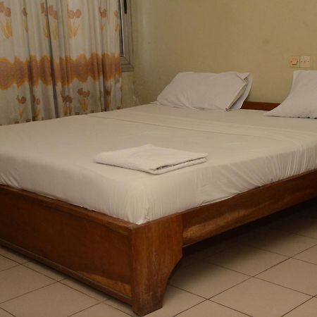 Hotel Ambassadors Lome Exterior photo